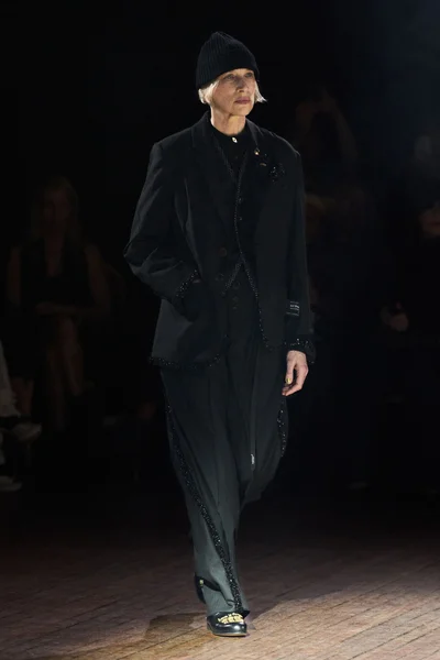 Look 42